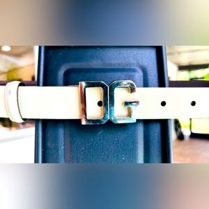 Authentic Dolce & Gabbana cream belt.
